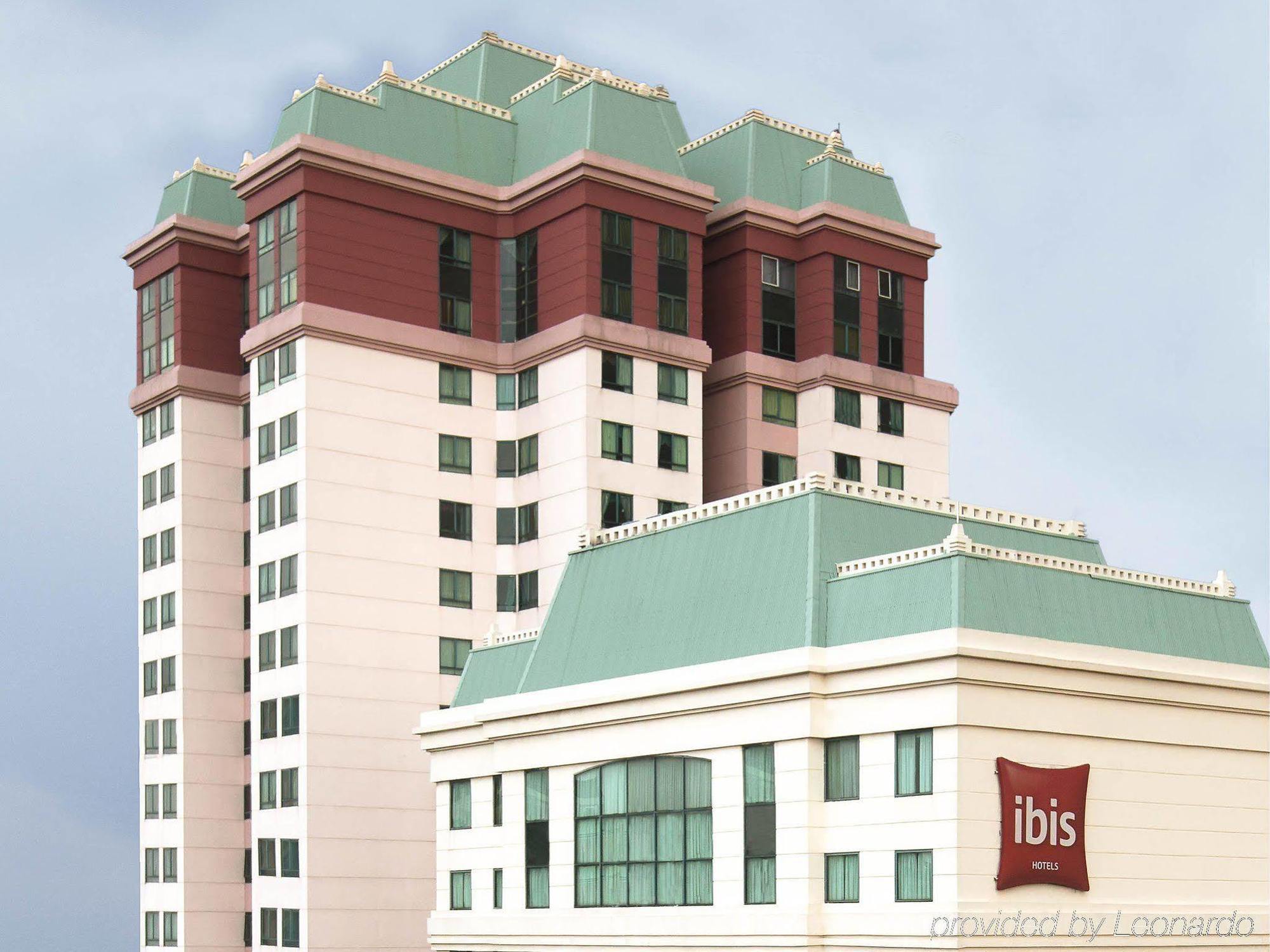 Готель Ibis Mangga Dua Джакарта Екстер'єр фото